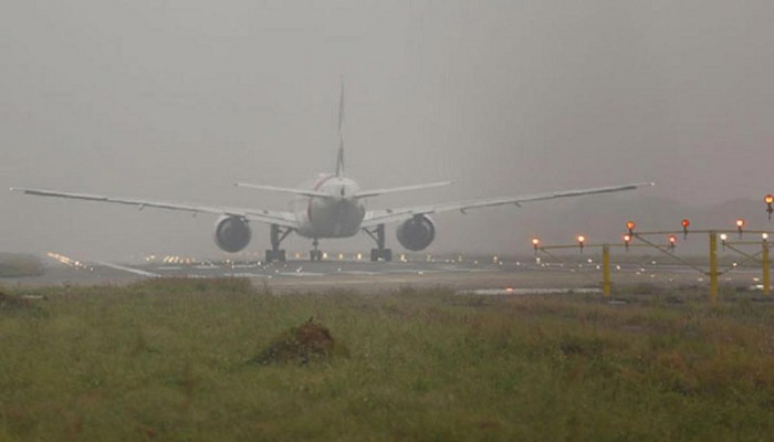 ঘন কুয়াশায় শাহজালাল বিমানবন্দরে ফ্লাইট বন্ধ, সাতটি বিমান গিয়ে নামল কলকাতায়