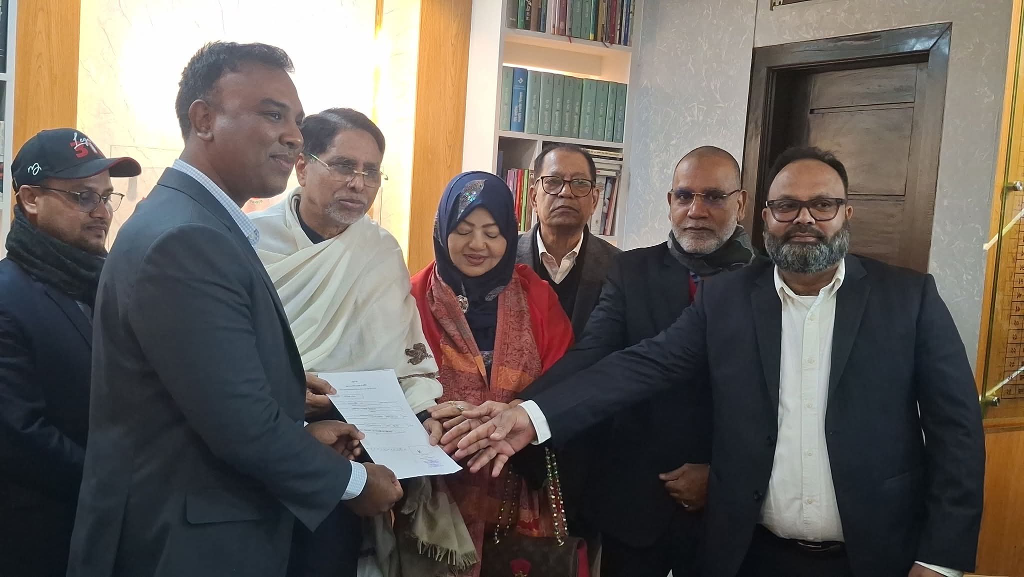 নোয়াখালী-৫ আসনে বিএনপির মনোনয়নপএ জমা দিলেন মোঃ ফখরুল ইসলাম :